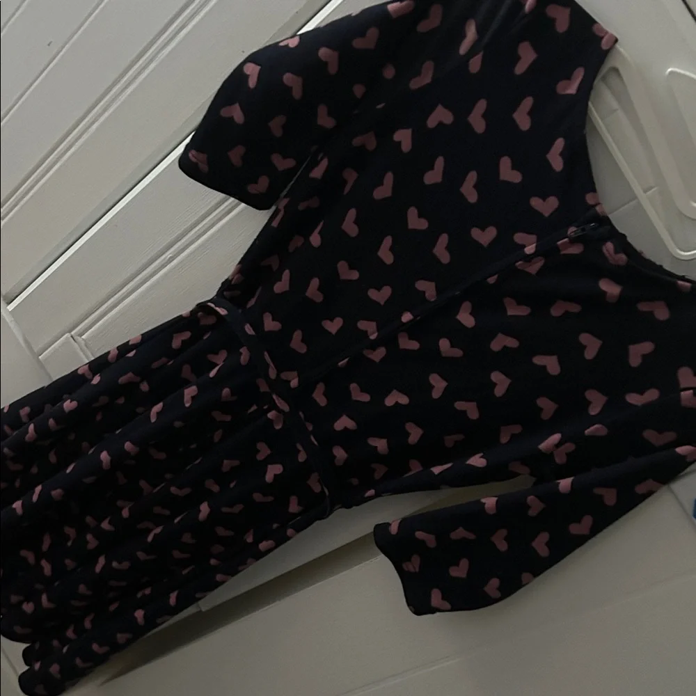 NWOT Unique Vintage Brand Black Dress w/ Pink Hearts & matching belt/EUC/Zipper - Picture 6 of 6